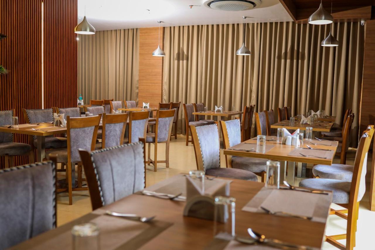 Hotel Sky Sierra Wayanad 卡尔佩特塔 外观 照片