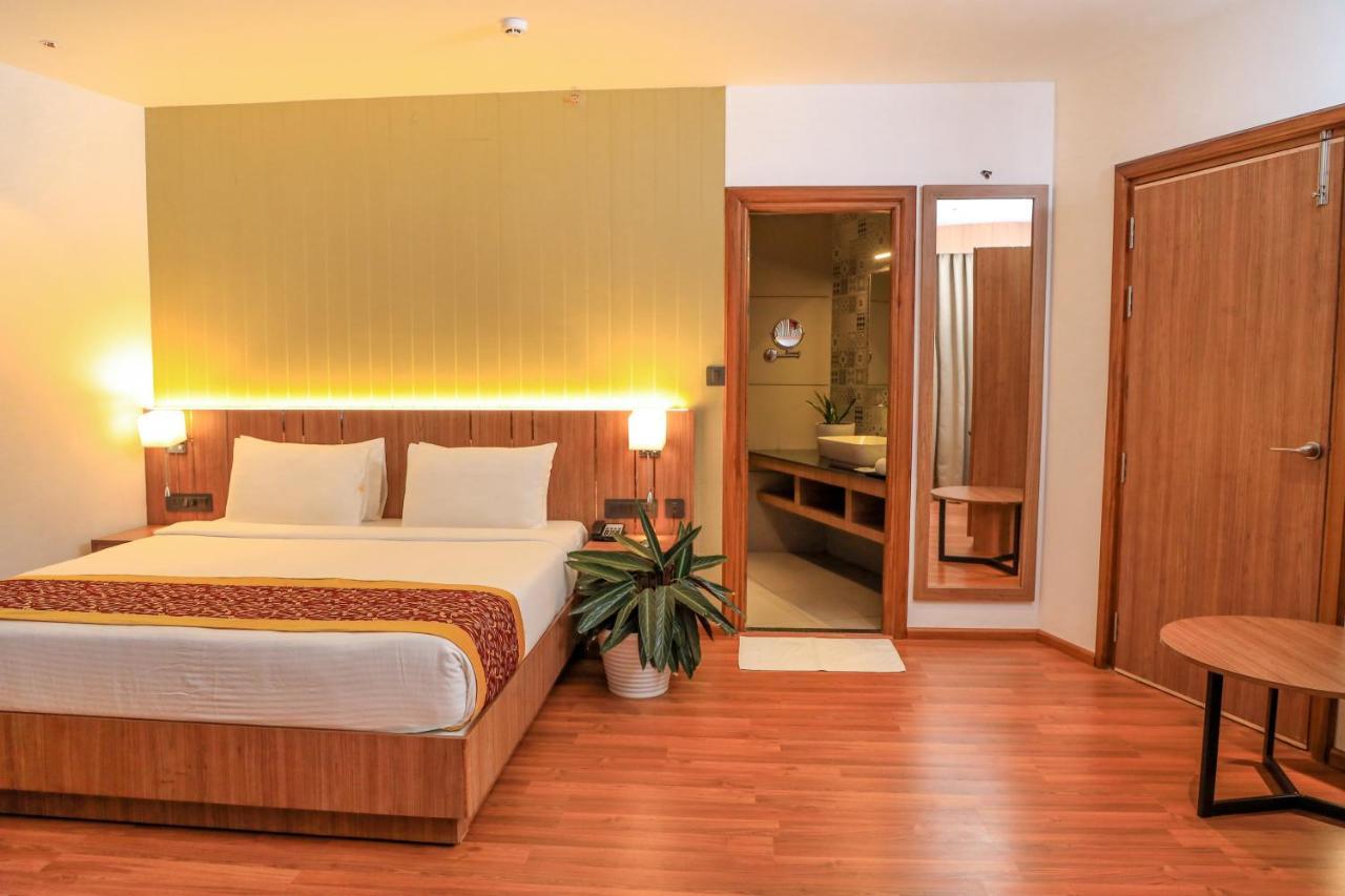 Hotel Sky Sierra Wayanad 卡尔佩特塔 外观 照片