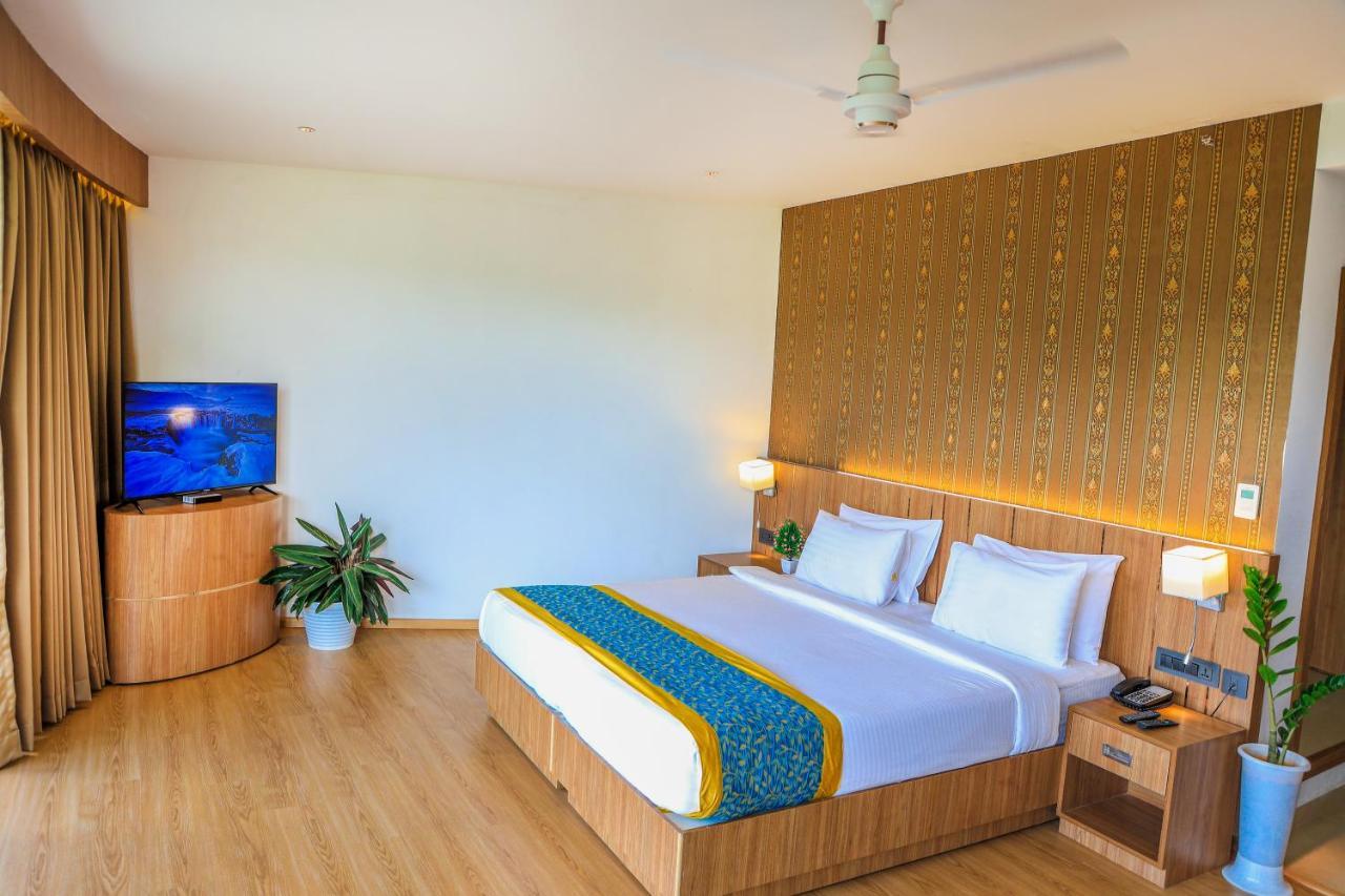 Hotel Sky Sierra Wayanad 卡尔佩特塔 外观 照片