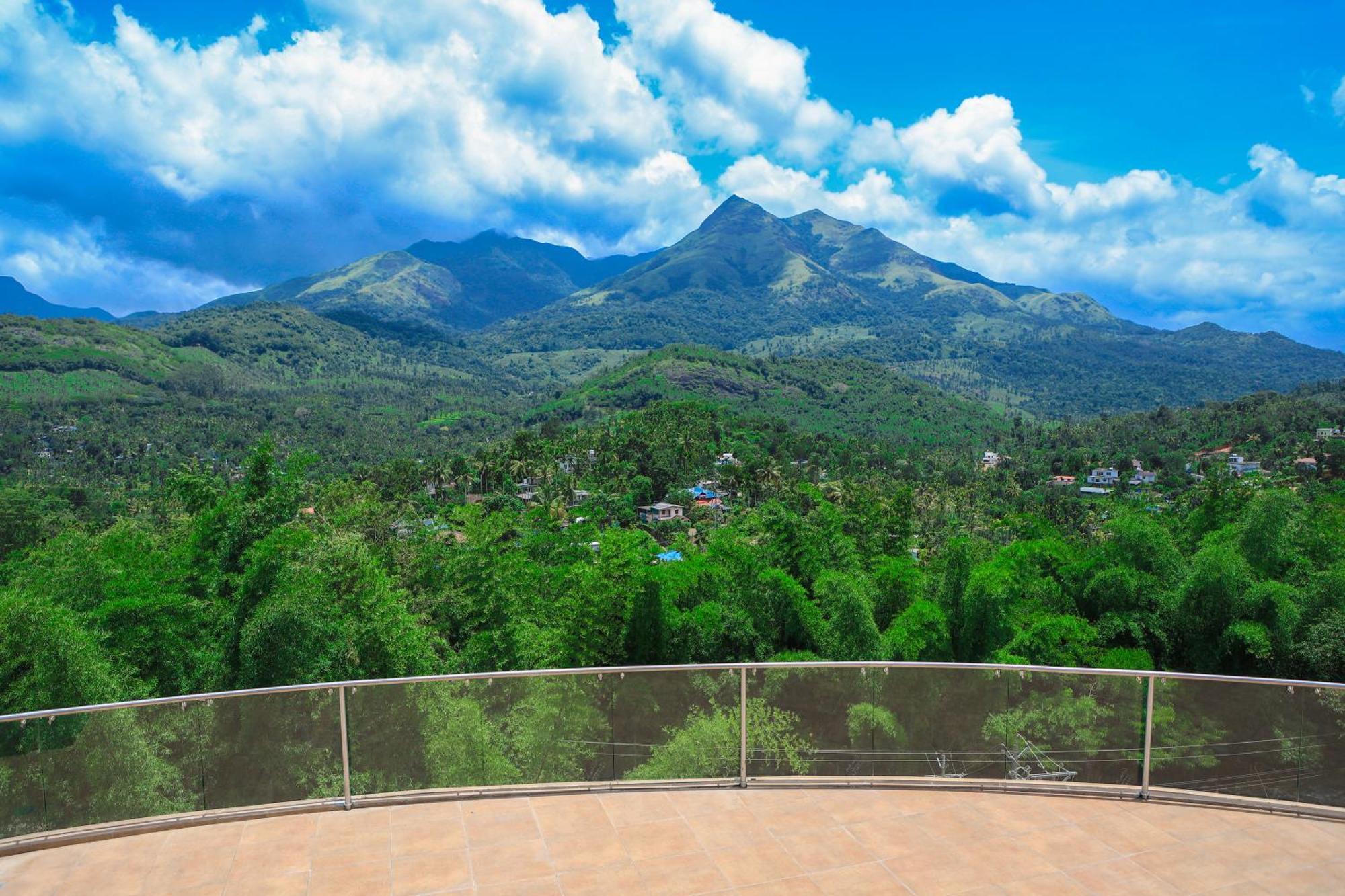 Hotel Sky Sierra Wayanad 卡尔佩特塔 外观 照片